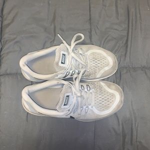 Nike tennis shoes